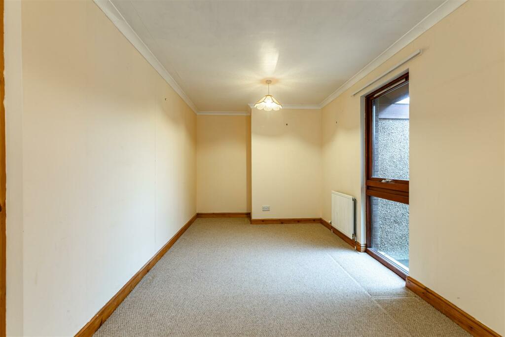 18 Abbotsferry Road Tweedbank 20.JPG