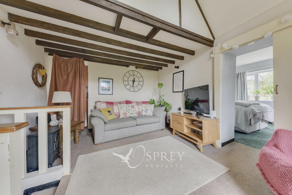 Lounge to the Ann...