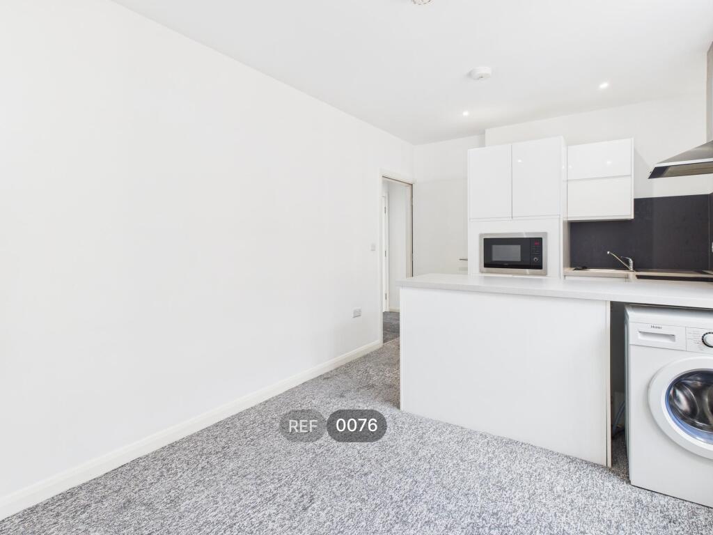 Kitchen &amp; Living area