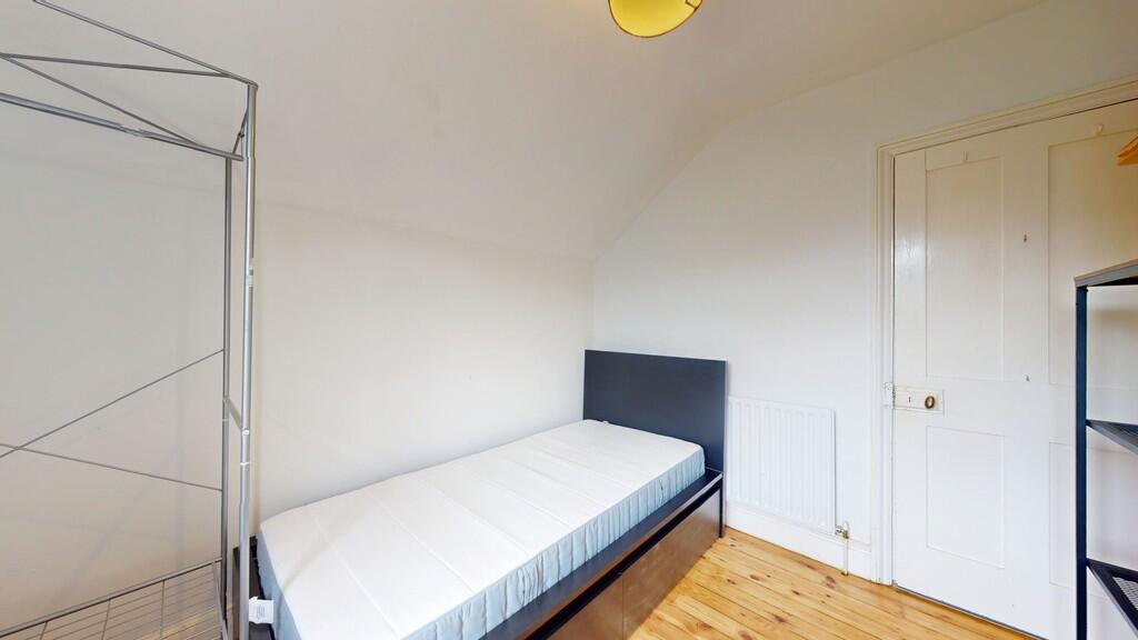 First Floor Rear ...