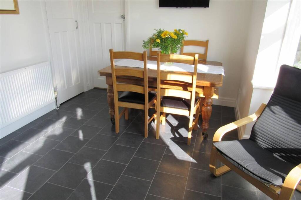 Kitchen/Breakfast Room