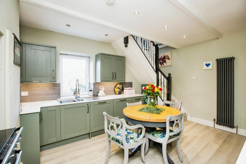 Kitchen/Dining