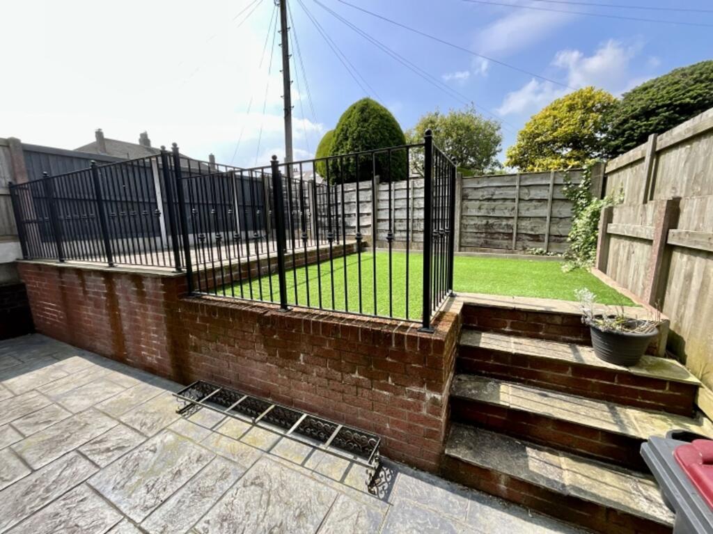 F8B7589F-11C8-439D-AAAF-7B0A3AA91F28