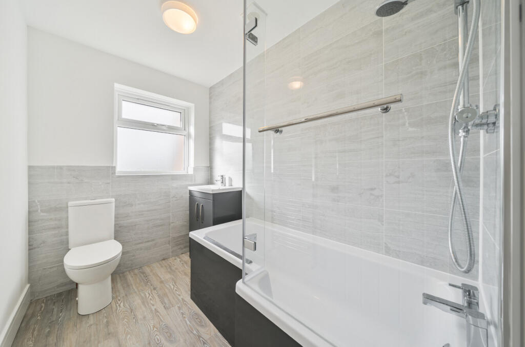 1371438-8-68f641d...