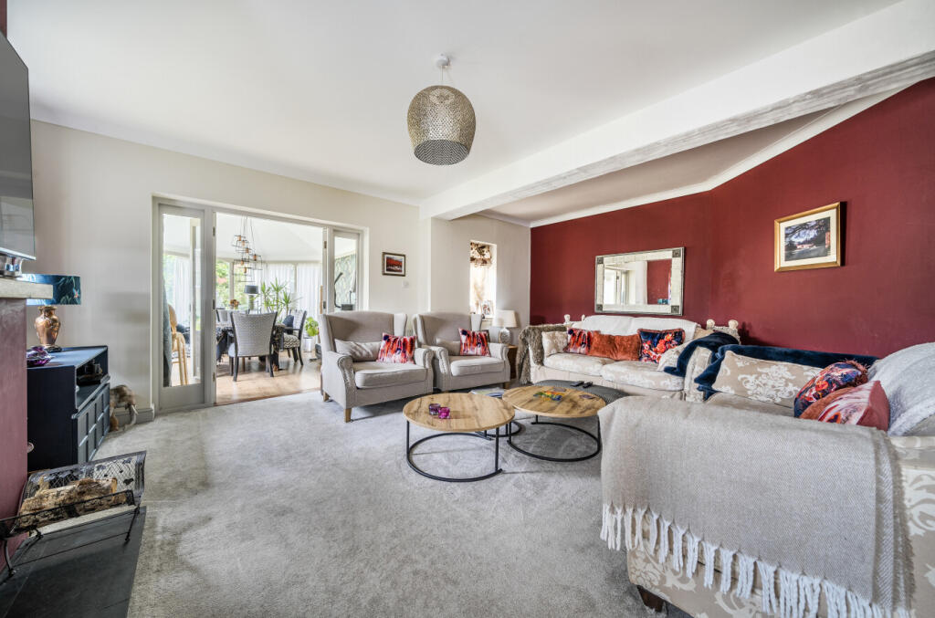 1306021-11-684205...