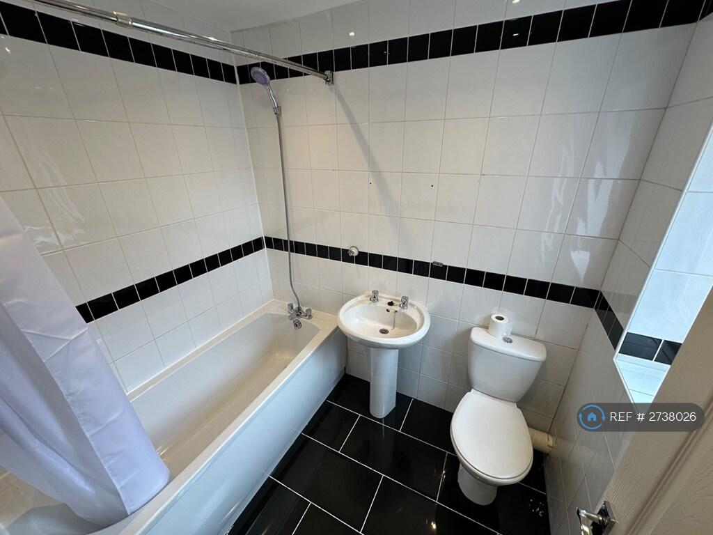 Whiteacre Road, Ashton-Under-Lyne, OL6