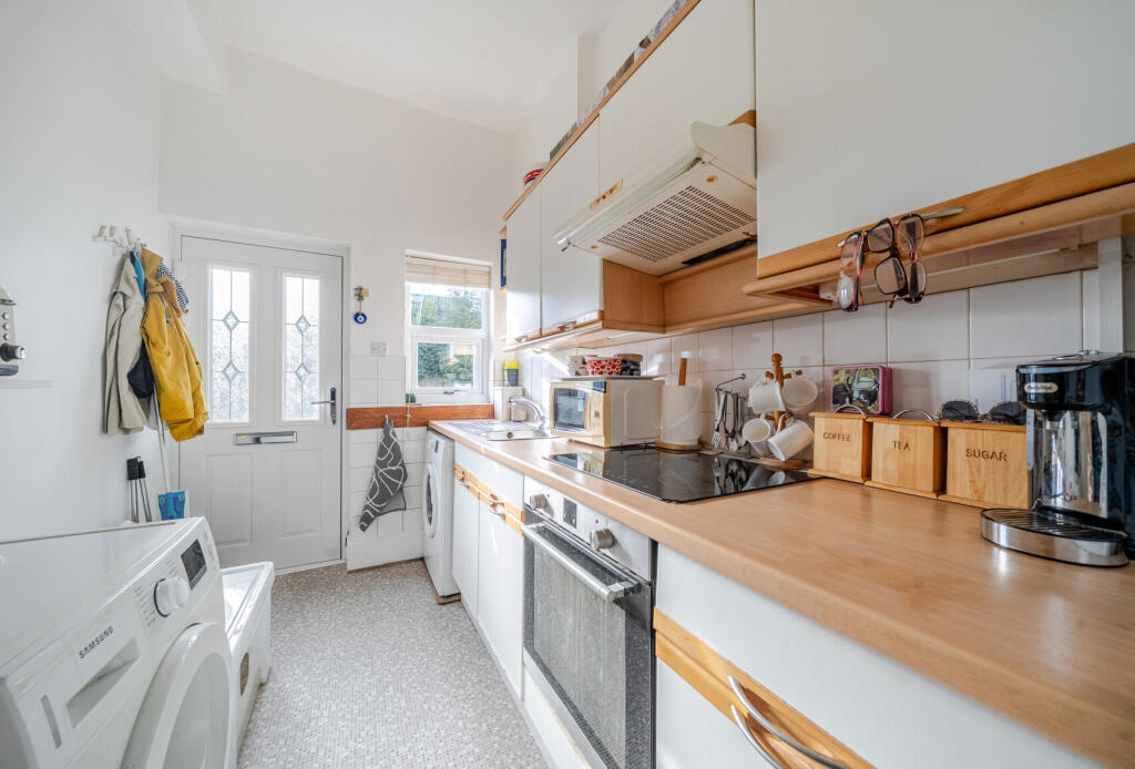 1371403-20-68f754...