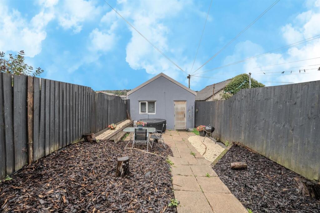 28 Penywain Street 4.jpg