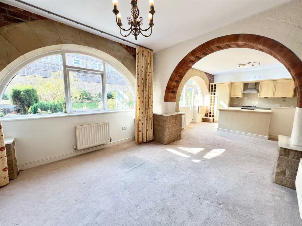 Bramleys Estate Agents - Crossley Ward Apartments 