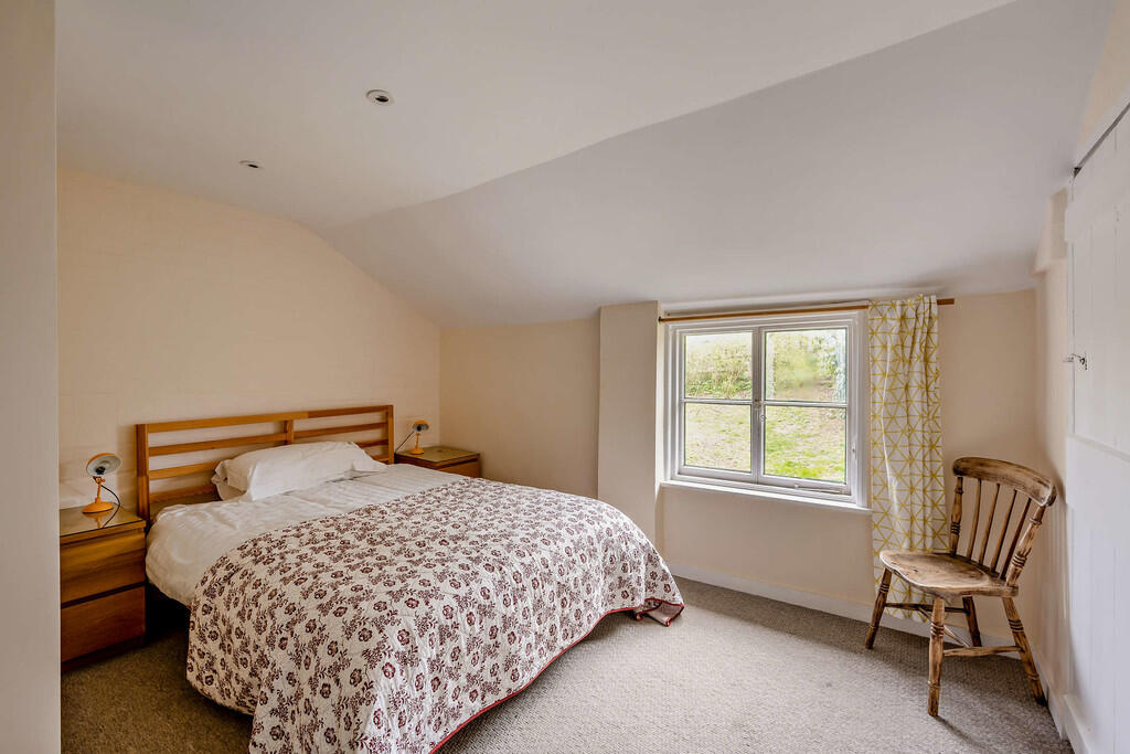 8642411-interior3...