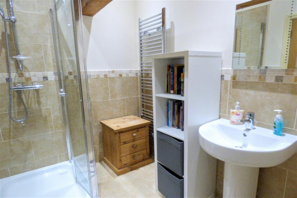 Bedroom 2 En-Suite