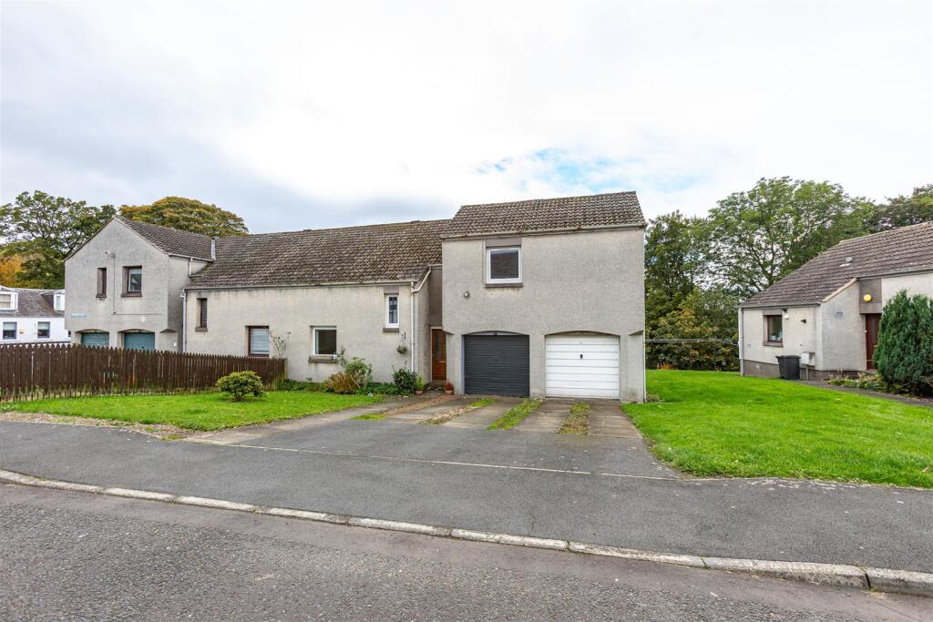 7 The Valley Selkirk 01.JPG