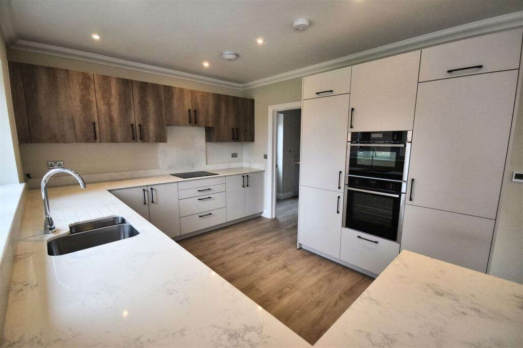 Kitchne 1.jpg