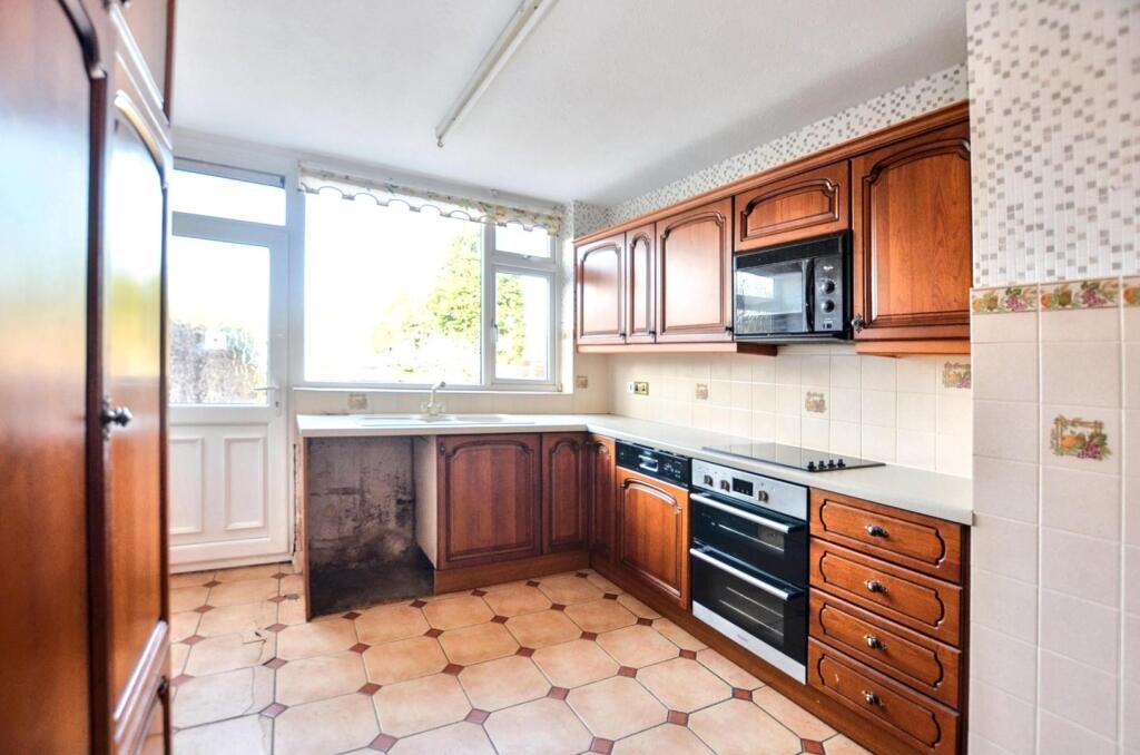 Kitchen / Breakfast Room