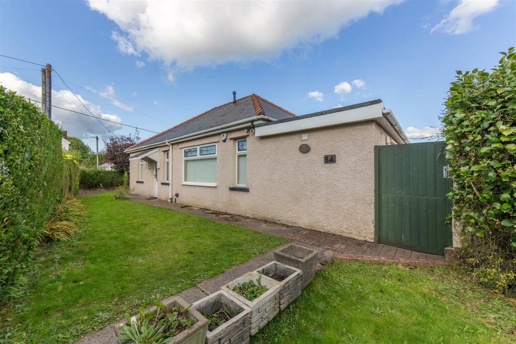 54 Clark Avenue-19.jpg