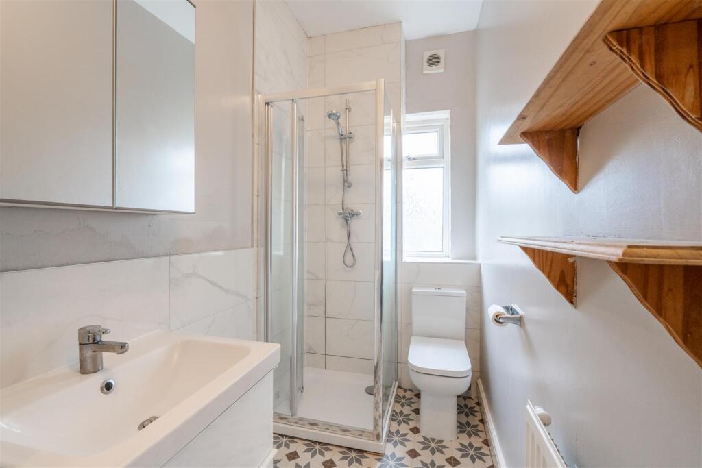 22 Rosa Bathroom.jpg