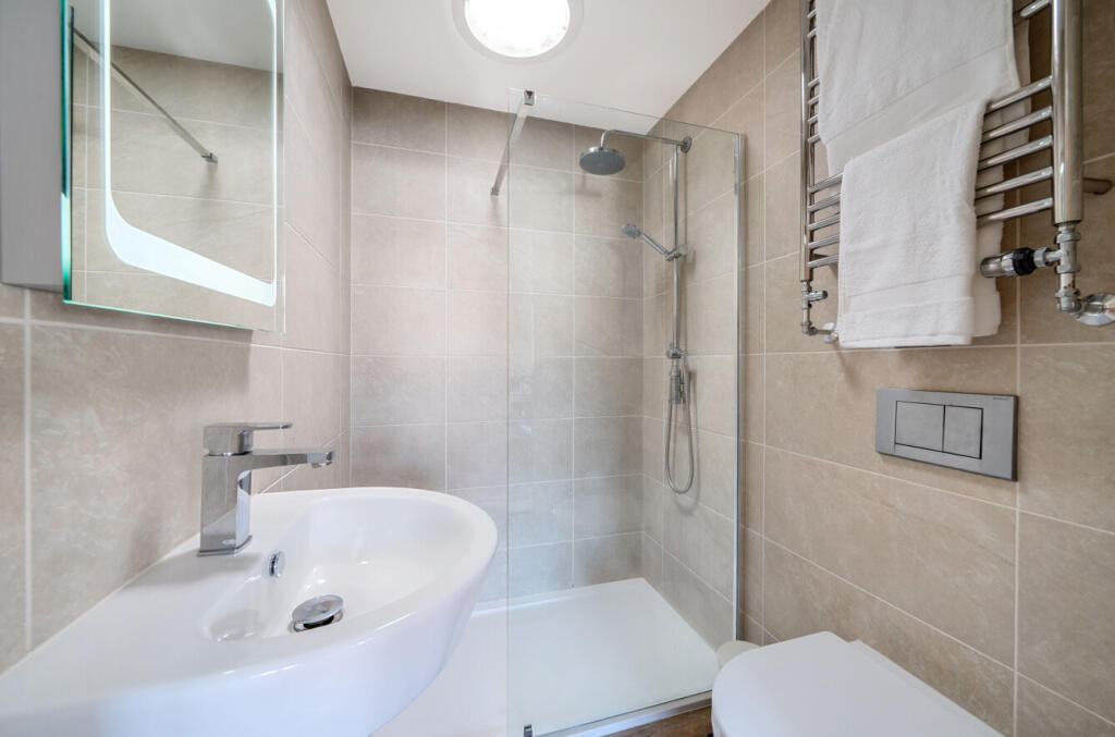 1334149-44-68a5dd...