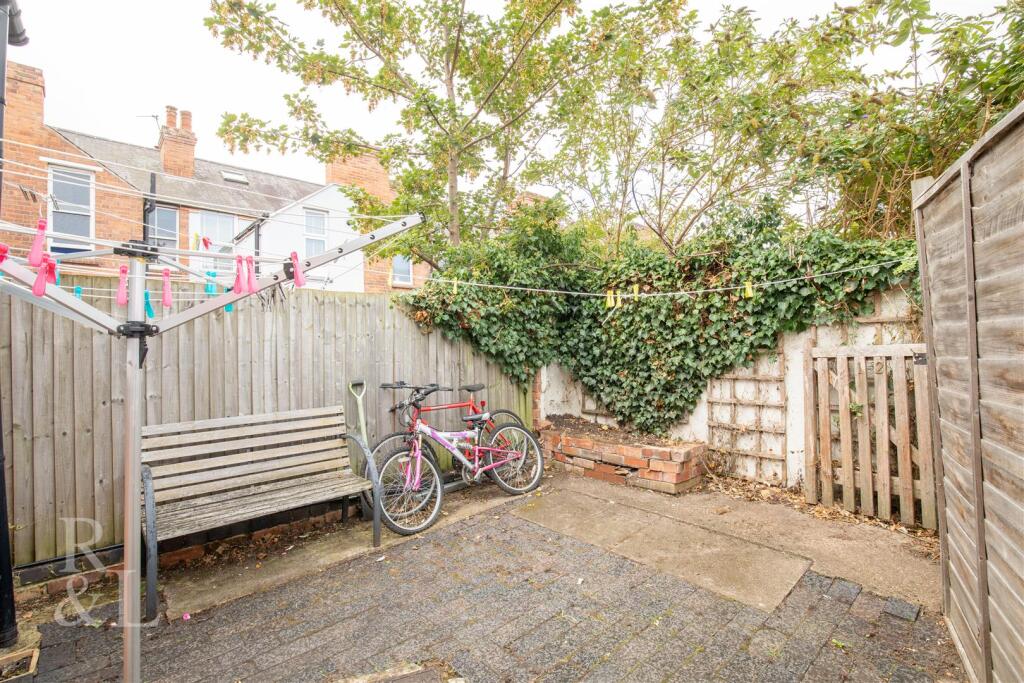 12 Edwinstowe (11).jpg