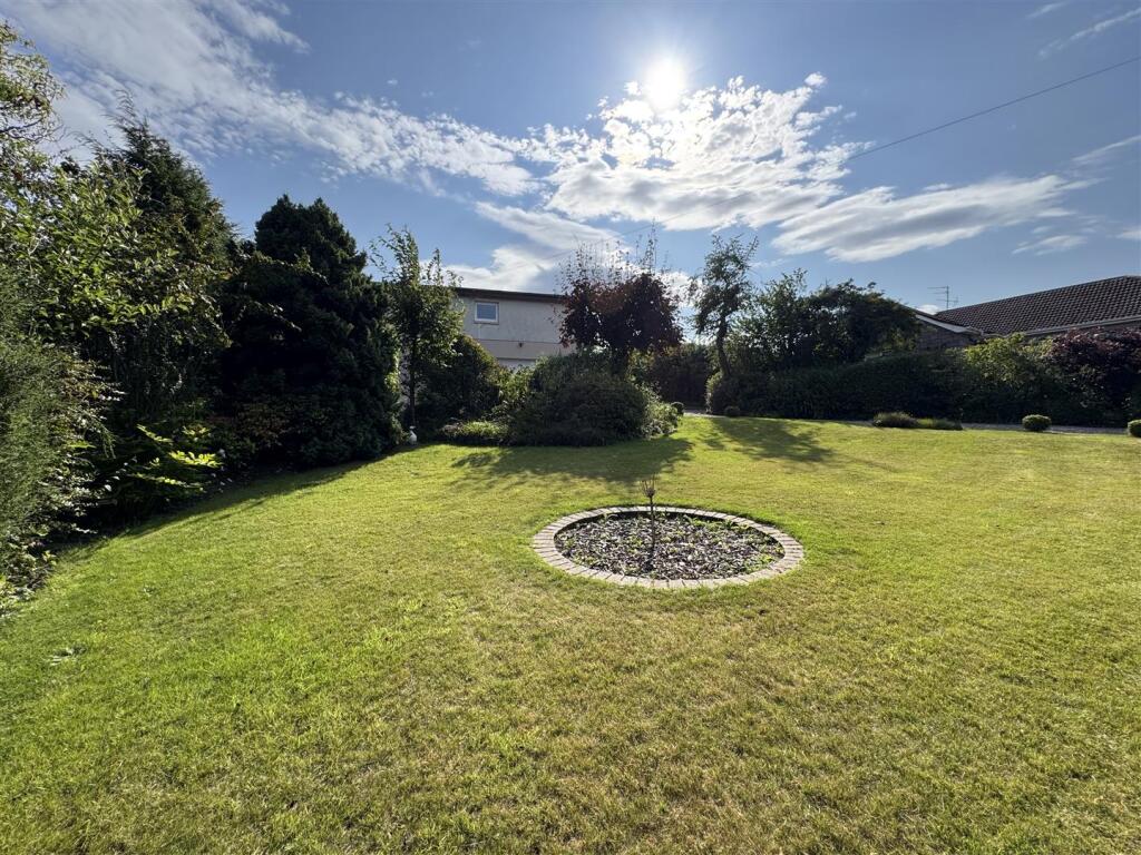 front garden.jpeg