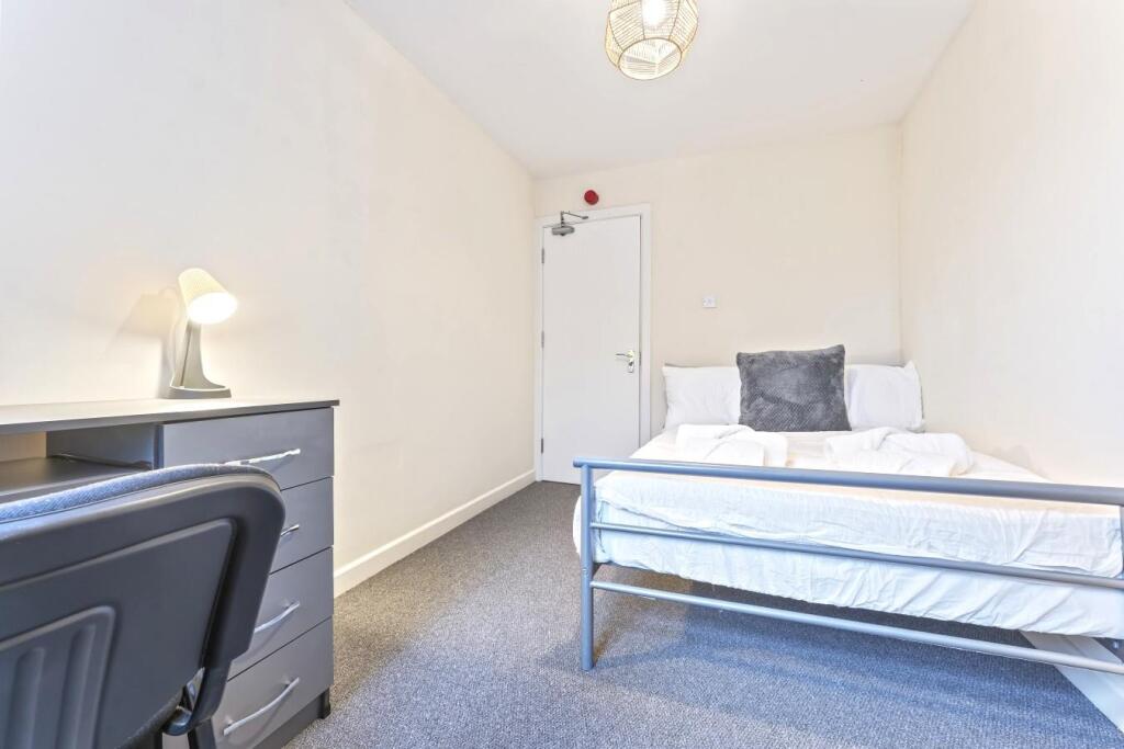 65038-357454-kB49BSki2A3BgOtKV-T-TQ7fR4GWQ67yMLQJp