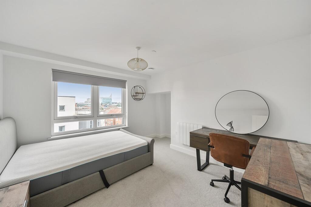 Second bedroom
