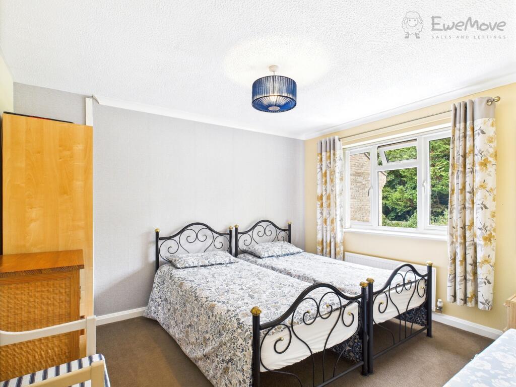 CAM03640G0-PR0056-STILL031