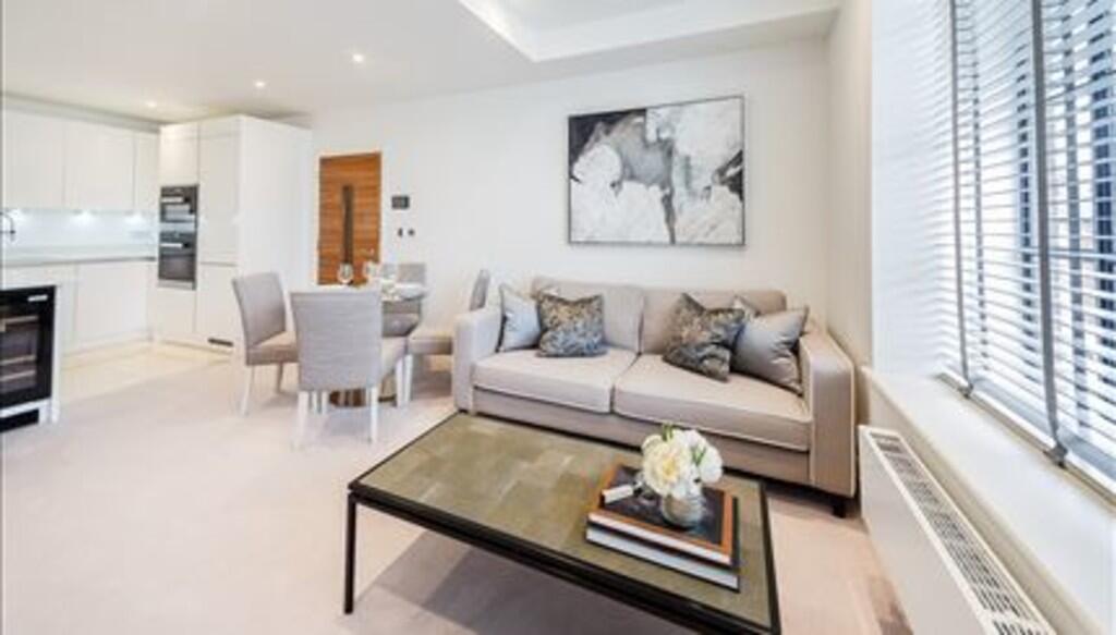 ss_p5658_63673721...