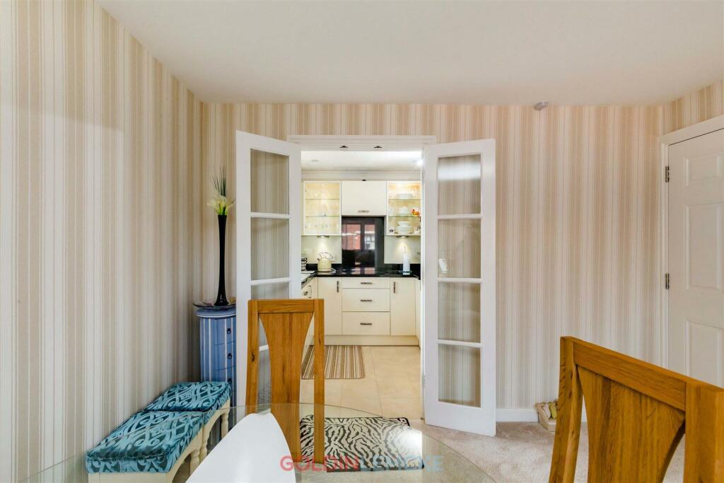 Diner/Living Room