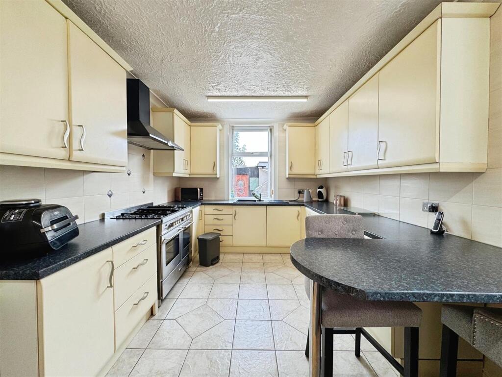 275dbe4d-75-4723-A525-A81E3B69488D-540-0000006EBAD