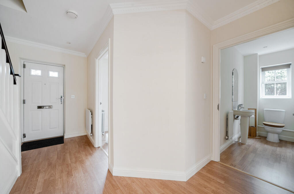 1319351-3-68653c6...