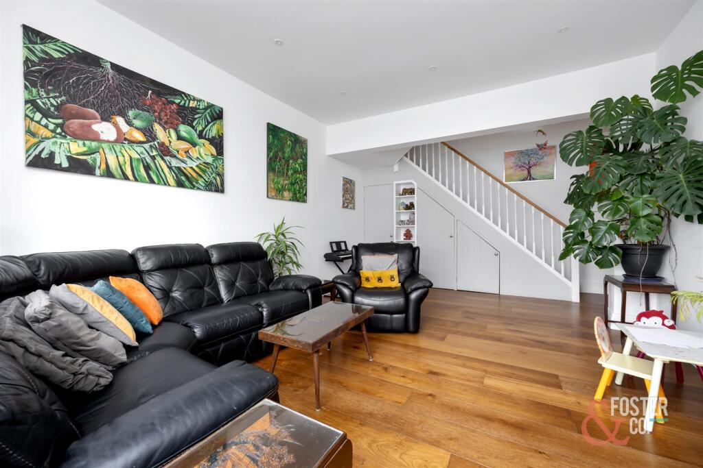 Hove Park Villas, 18a-009.jpg