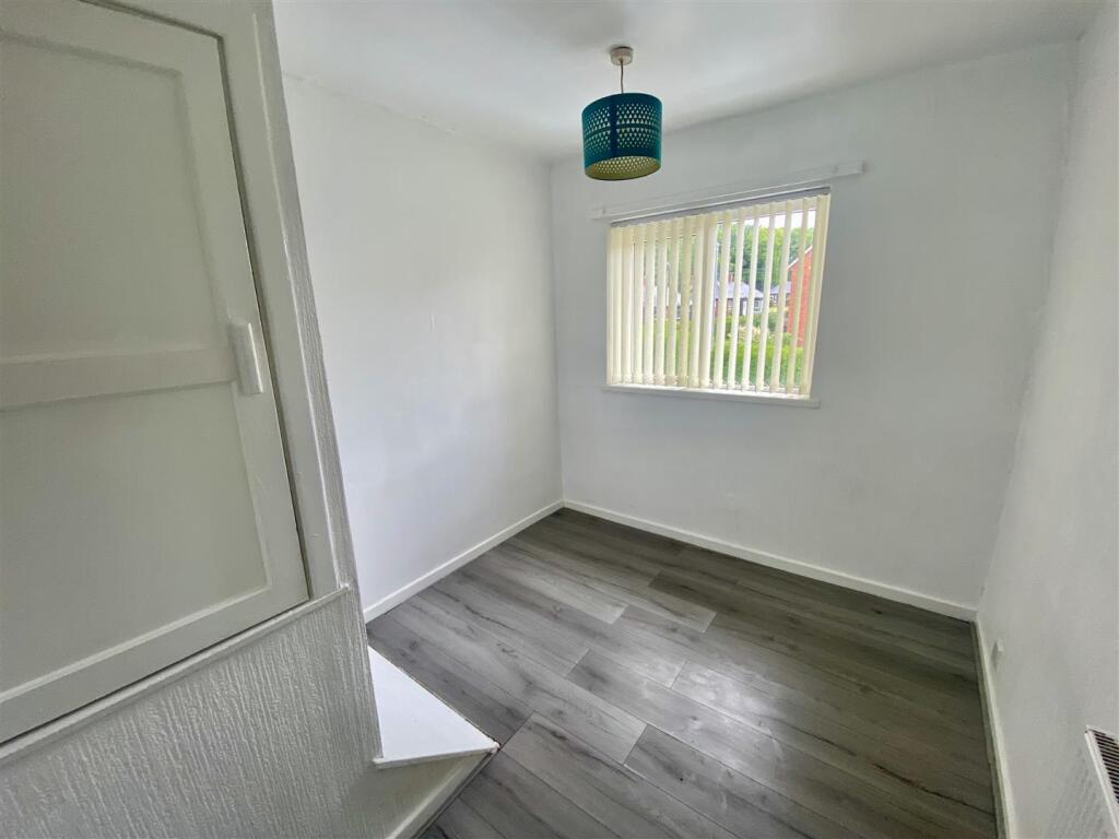 Bramleys Estate Agents - Cross Road - Mirfield (2)
