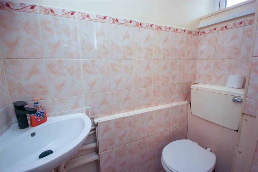 cloakroom.jpg