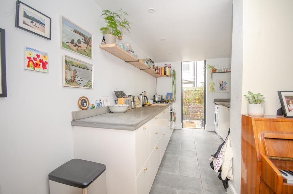 Victoria Parade-14.jpg