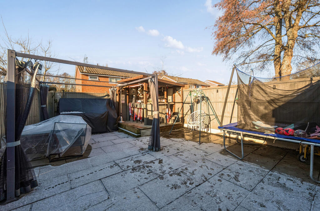 1394441-8-695bbe6...