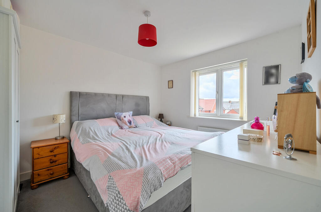 1350669-7-68c00cf...