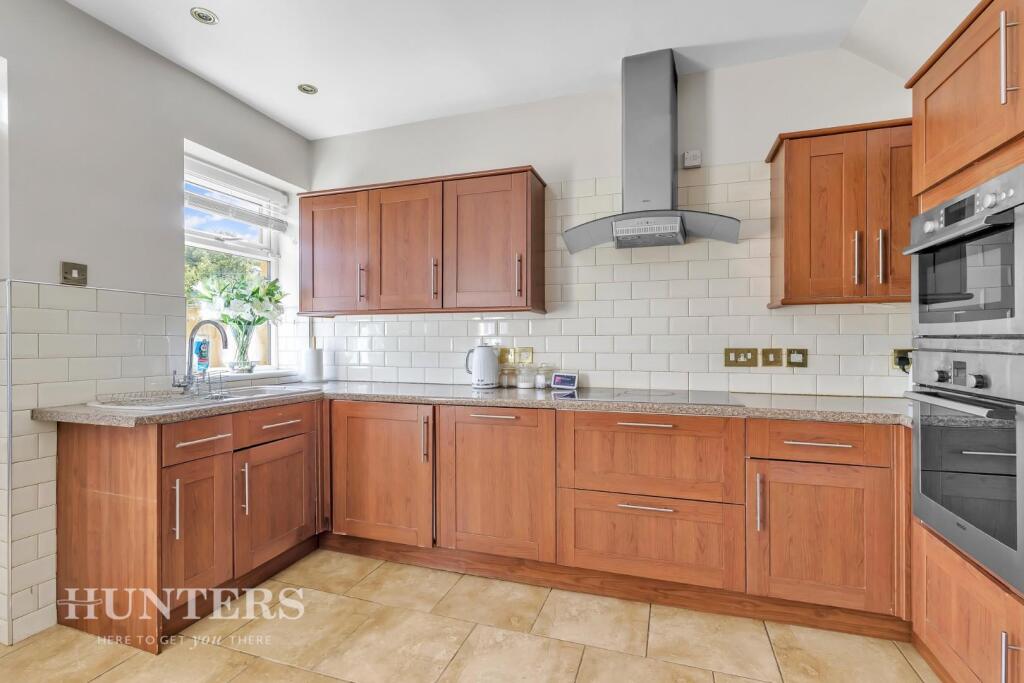 Dining kitchen