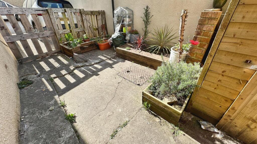 editedimage-3c29e360-2a2d-4fef-ac0a-e81bd01d1c1b 2