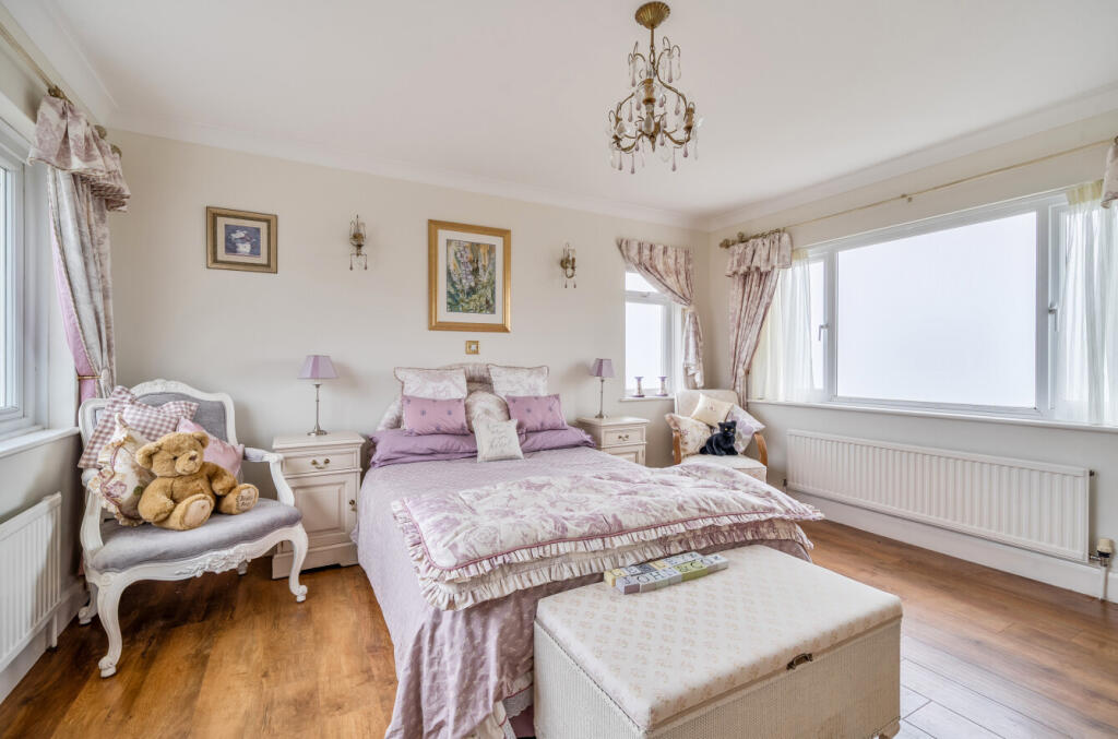 1375305-28-691610...