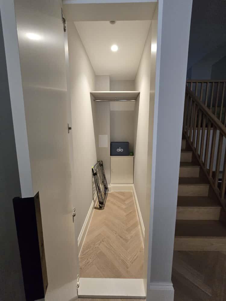 Storage cupboard