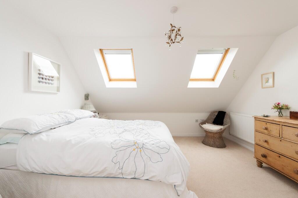 Principal bedroom