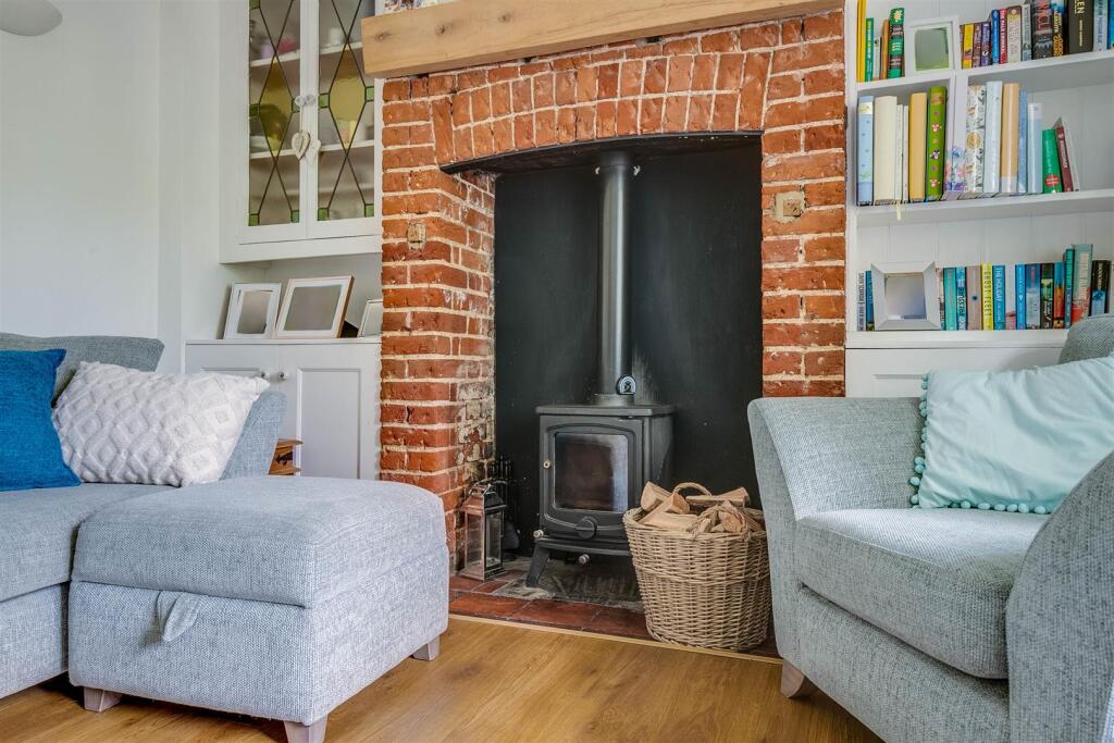 Norton Way South 357-3.jpg