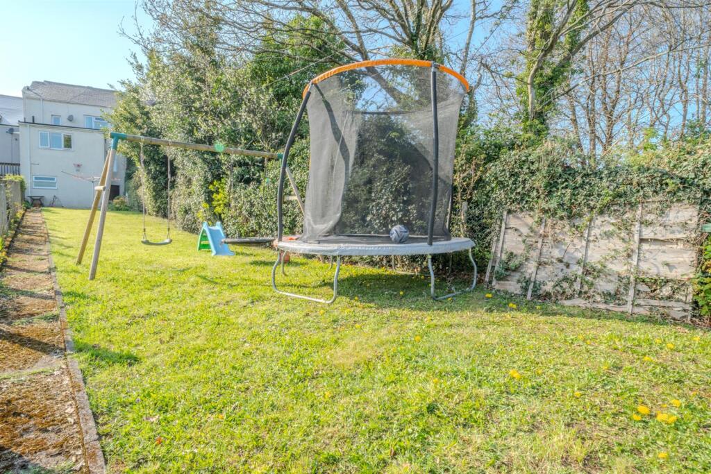 65 Commercial St-18.jpg