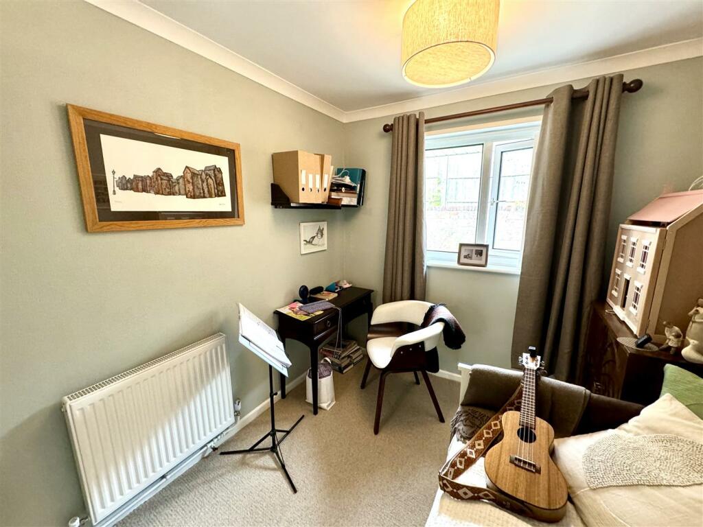 BEDROOM 3