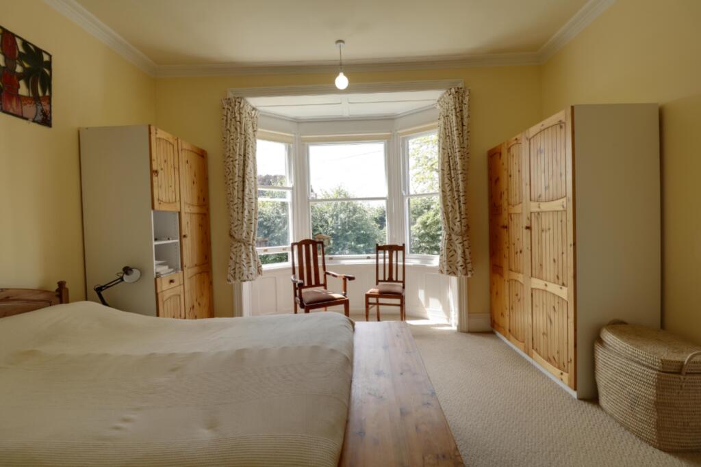 Bed 1 a
