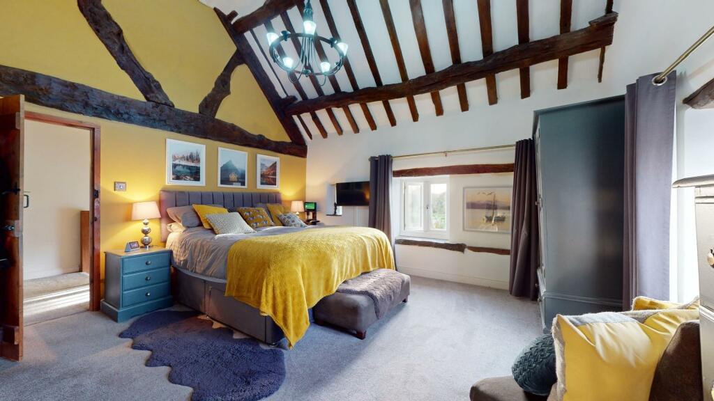 BEDROOM 1