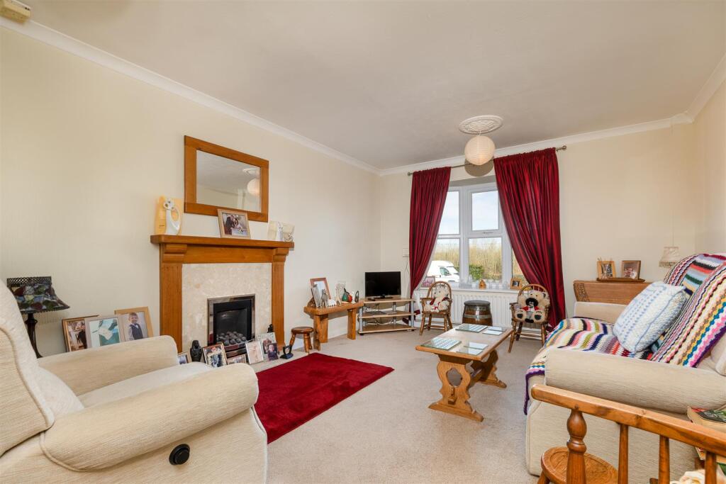 9 Holly Close, Moira