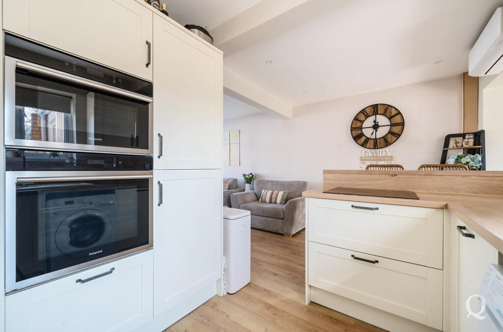 103e7671-b9fb-415...