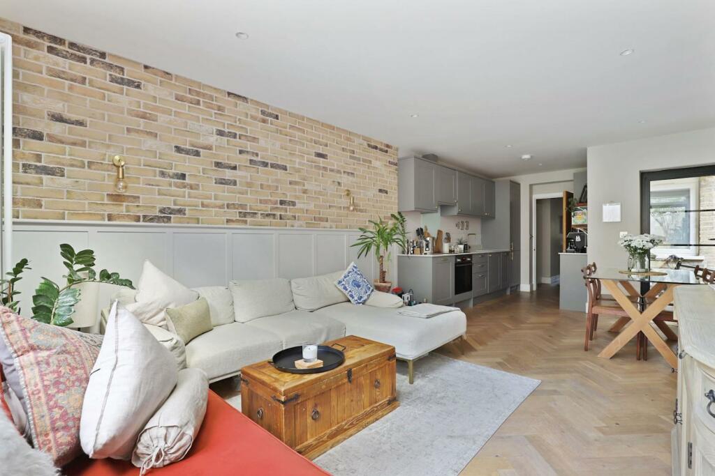 09-7648JHPropWorld - Flat 1, 49 Newlands Park - 27