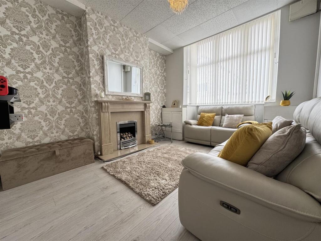 IMG_5287 (Large).JPG